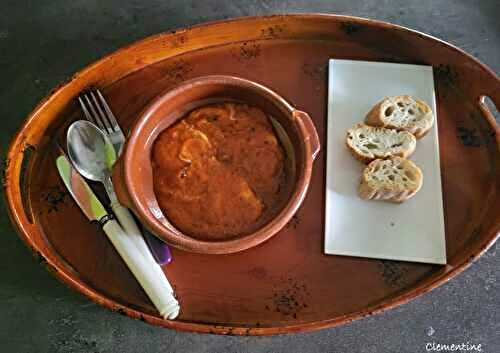 Scamorza affumicata alla pizzaiola - Scamorza fumé en sauce tomate