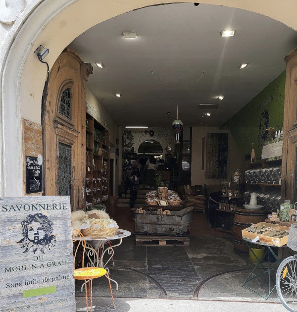 Séjour en Provence 3 - Salon de Provence et La Barben