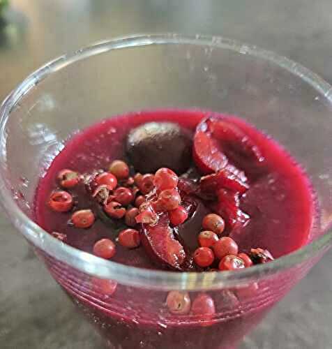 Soupe glacée betterave et cerises