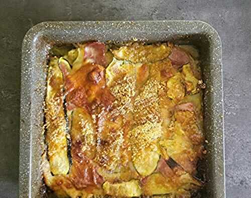 Gratin de courgettes, jambon et scamorza fumée