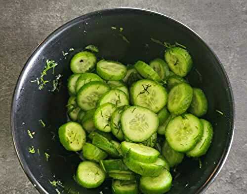 Salade suédoise de mini concombres