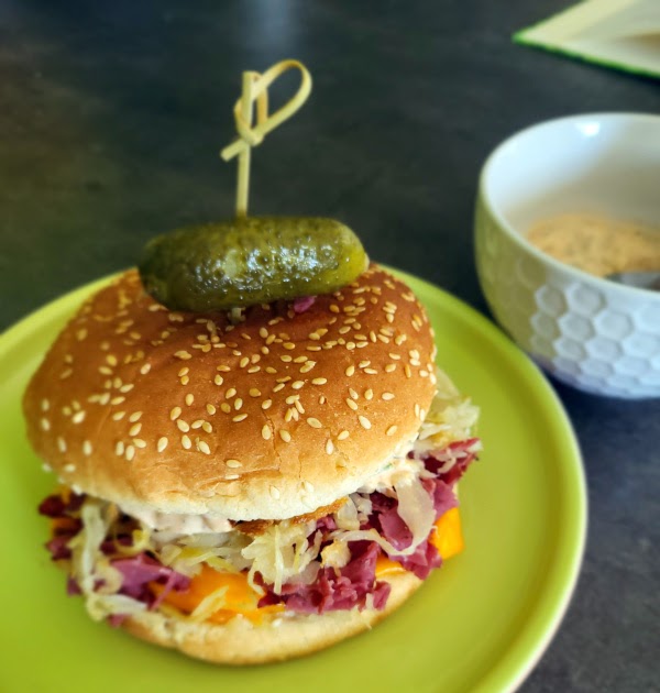 Comment préparer le meilleur sandwich au pastrami chaud