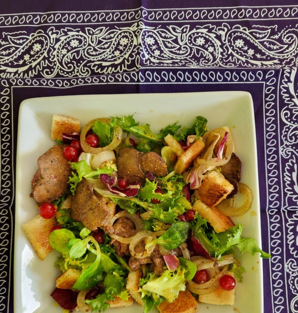 Salade de foies de volaille et groseilles