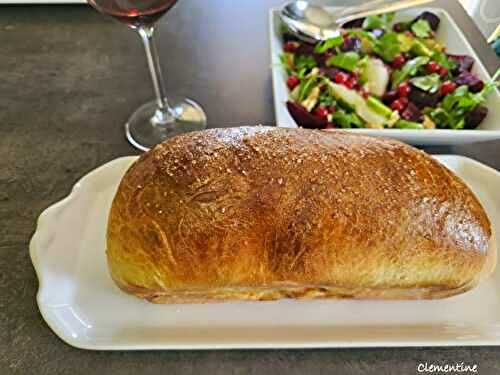 Saucisson en brioche aux pistaches 