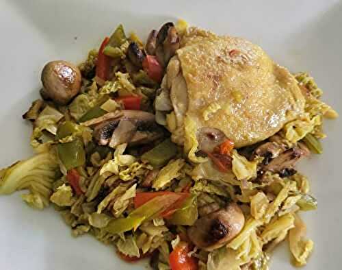 Chou vert, poivron et poulet