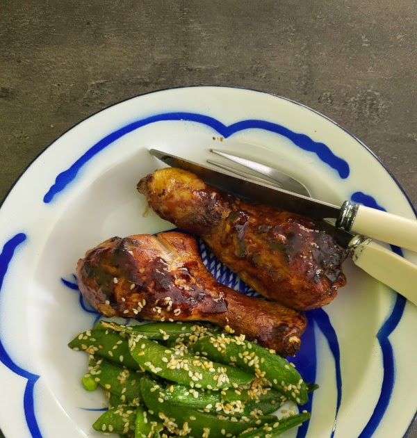 Poulet caramélise avec sugar snaps au sésame