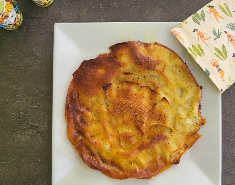Focaccia al formaggio furbissima con pane carasau - Une focaccia au fromage super astucieuse avec du pain carasau