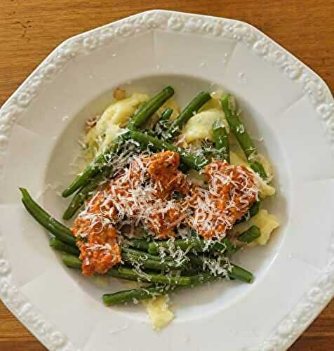 Haricots verts aux pâtes et pesto rouge
