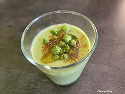 Soupe froide aux petits pois