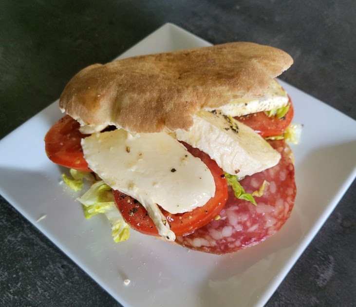 Puccia au salami