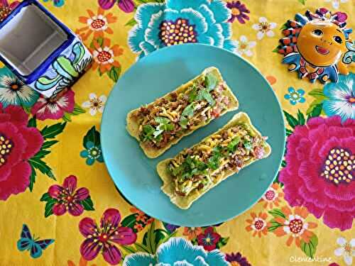 Tacos à la viande, avocat et coriandre