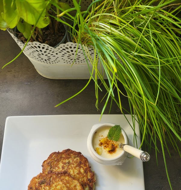 Galettes de courgettes et yaourt au citron