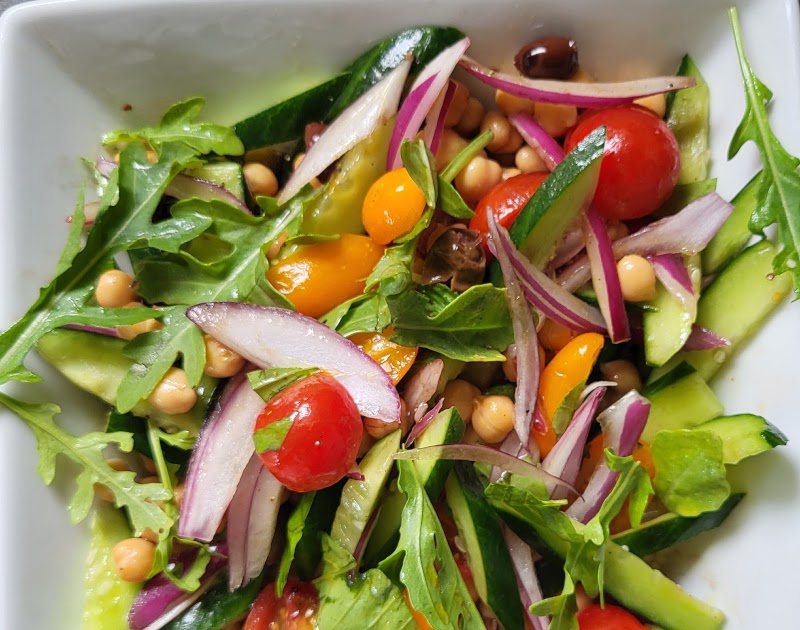 Salade méditerranéenne aux pois chiches