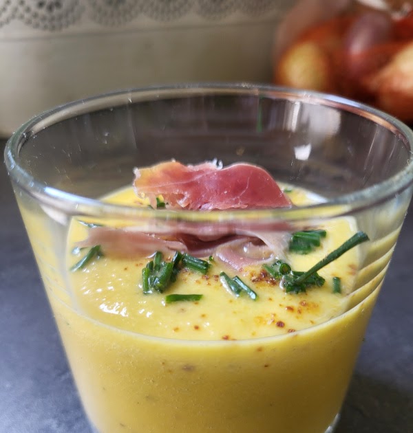 Soupe froide de melon et ciboulette