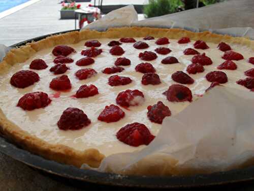 Gâteau blanc aux framboises