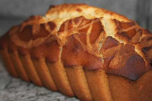 Gâteau délicat à l'eau de fleur d'oranger de Céline Mennetrier