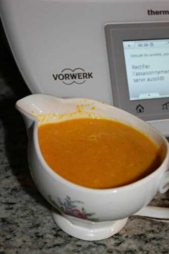 Velouté de carottes au pommes et au curry