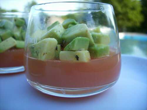 Verrine de pamplemousse à l'avocat