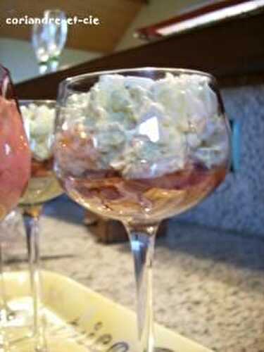 Verrine de tomate à l'espumas de pesto