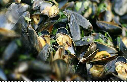 Moules à l'ail basilic