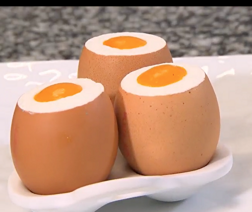 Oeufs à la coque chocolat blanc.