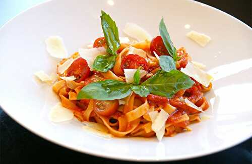 Tagliatelles tomates basilic