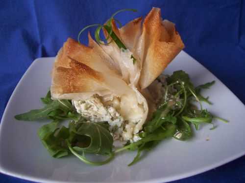 Aumônières de manslois chèvre sur lit de salade