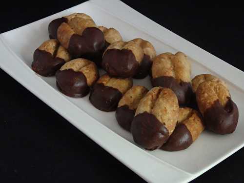 Biscuits « grains de café » au chocolat