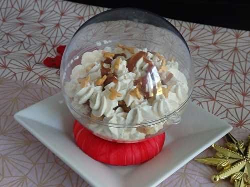 Boule de Noël aux pommes, sablés et caramel au beurre salé