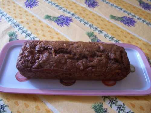 Cake tomates séchées, thym et tapenade