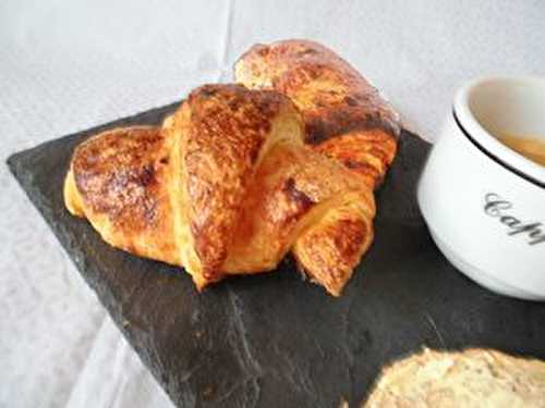 Croissants maison pour le défi "Recettes de Cuisine" septembre