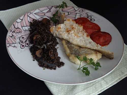 Filet de colin, lentilles beluga et chorizo