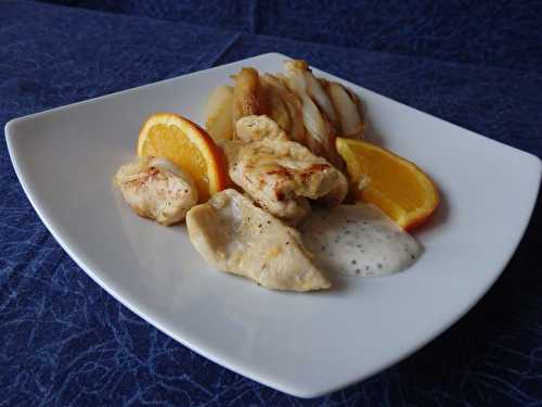 Filet de poulet aux endives braisées à l’orange, sauce moutarde