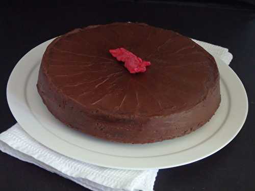Gâteau au chocolat et à la betterave, nappage au chocolat