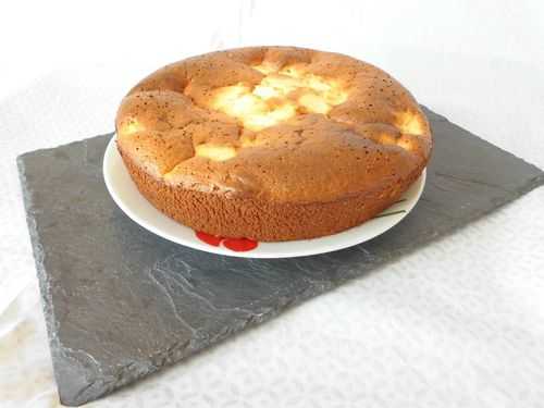 Gâteau aux pommes et lait concentré sucré