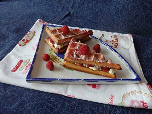 Gaufre  rose aux framboises