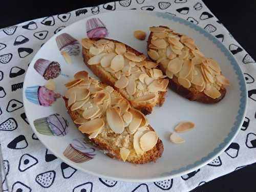 La bostock (brioche aux amandes et à la fleur d’oranger)