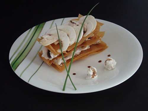 Mille-feuilles de fromage frais aux champignons de Paris et noix