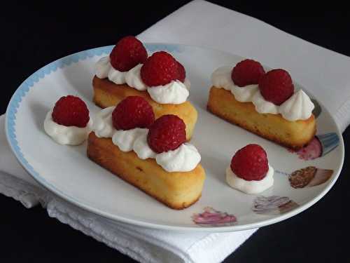 Mini cakes pommes de terre, citron et framboises