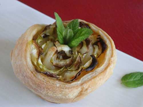 Mini-tartelettes aux roses de courgettes et à la féta