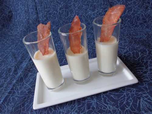 Panna cotta au Cantal et chips de jambon