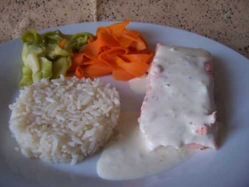 Pavé de saumon à la crème de Boursin et ses tagliatelles de légumes