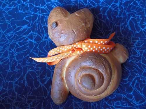 Petites brioches "lapin" pour Pâques