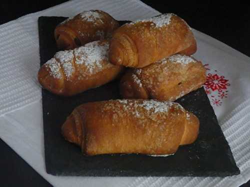 Petits pains au chocolat illusion