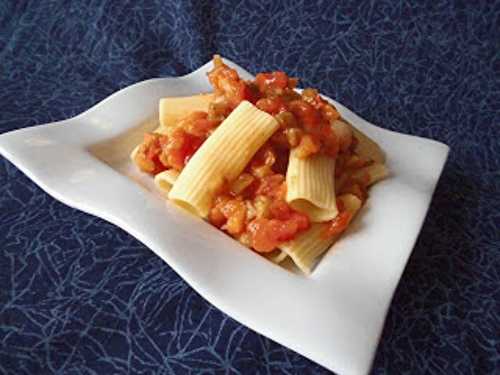 Rigatonis à l’aubergine et tomates