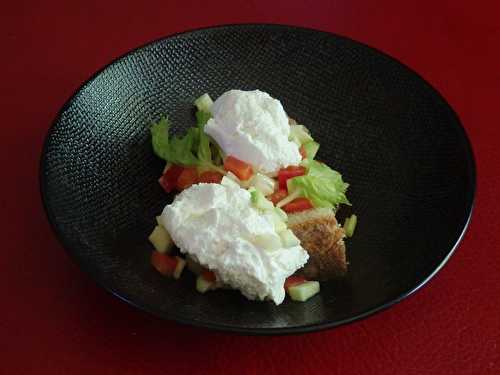 Salade de légumes marinés, quenelles de ricotta et tartine de pain grillé - Le blog de Michelle - Plaisirs de la Maison