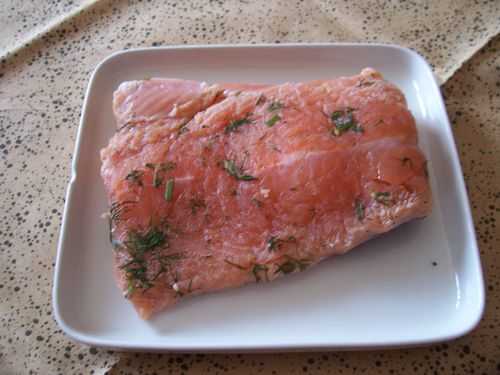 Saumon mariné à la suédoise ou Gravlax