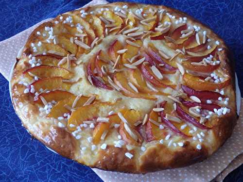 Tarte briochée aux nectarines jaunes