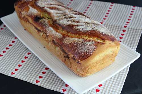 Brioche roulée à la rhubarbe