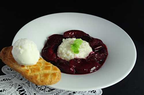 Riz au lait, compotée de prunes au Porto, sablé breton et glace au lait ribot